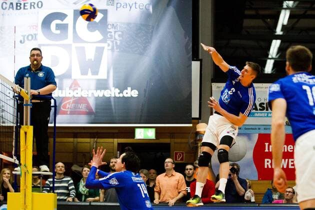 Herrsching Angriff Michal Finger ( 6, Friedrichshafen); Volleyball Bundesliga Herren Play-Off Viertelfinale, Nikolaushalle, Herrsching Germany, 20160331; Partie TSV Herrsching vs VfB Friedrichshafen; Copyright: Wuechner Eibner-Pressefoto EP_NWR