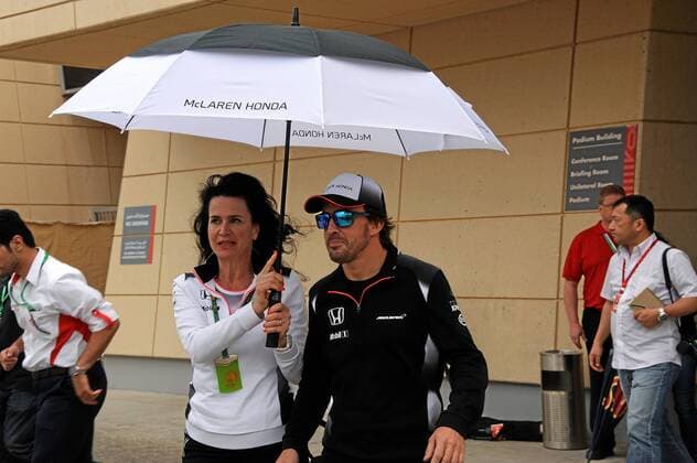 Fernando Alonso. Atmosphere before Bahrein F1 GP at Sakhir circuit. In this picture, Fernando Alonso. xRUBIOx  RV RACING PRESS