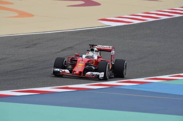 Sebastian Vettel, Scuderia Ferrari, formula 1 GP, Bahrain in Manama Shakir 01.04.2016 Photo:mspb Jerry Andre Sebastian Vettel, formula 1 GP, Bahrain