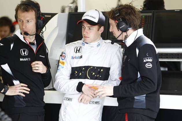 Motorsports: FIA Formula One World Championship WM Weltmeisterschaft 2016, Grand Prix of Bahrain, 47 Stoffel Vandoorne (BEL, McLaren Honda Formula 1 Team), xHOCHxZWEIx