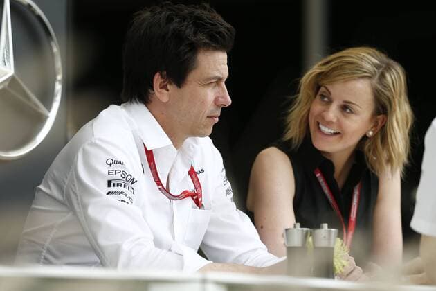 Motorsports: FIA Formula One World Championship WM Weltmeisterschaft 2016, Grand Prix of Bahrain, Toto Wolff (AUT, Mercedes AMG Petronas Formula One Team), 41 Susie Wolff (GBR, Williams Martini Racing), xHOCHxZWEIx