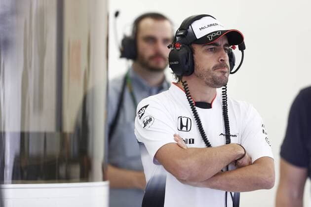 Motorsports: FIA Formula One World Championship WM Weltmeisterschaft 2016, Grand Prix of Bahrain, 14 Fernando Alonso (ESP, McLaren Honda Formula 1 Team), xHOCHxZWEIx