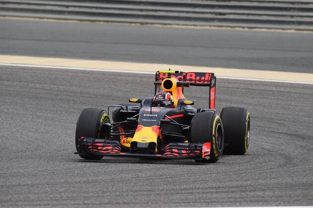 Daniil Kwjat; Red Bull Racing, formula 1 GP, Bahrain in Manama Shakir 01.04.2016 Photo:mspb Jerry Andre Daniil Kwjat; formula 1 GP, Bahrain