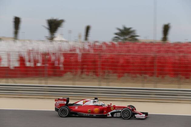 Motorsports: FIA Formula One World Championship WM Weltmeisterschaft 2016, Grand Prix of Bahrain, 5 Sebastian Vettel (GER, Scuderia Ferrari), xHOCHxZWEIx