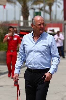 Bahrain Grand Prix, Sakhir 31 March - 03 April 2016 01.04.2016 - Ron Dennis (GBR) McLaren Executive Chairman 