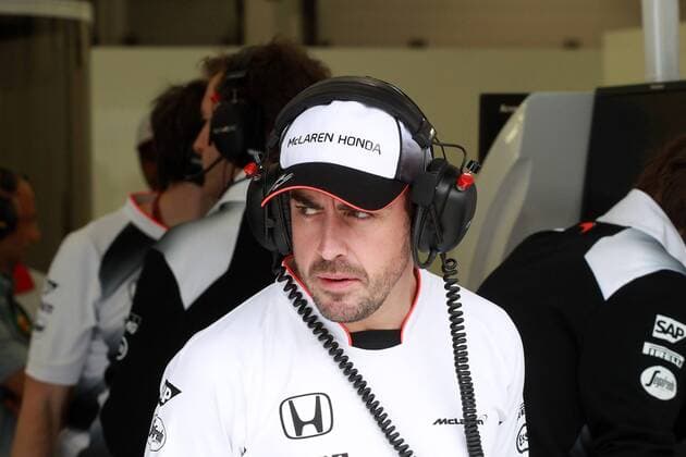 Bahrain Grand Prix, Sakhir 31 March - 03 April 2016 01.04.2016 - Free Practice 1, Fernando Alonso (ESP) McLaren Honda MP4-31 
