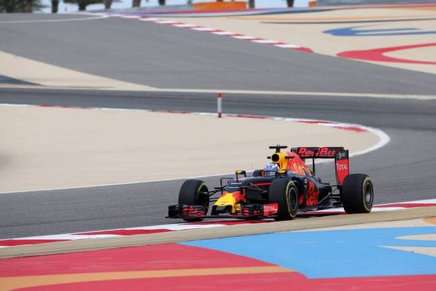 Bahrain Grand Prix, Sakhir 31 March - 03 April 2016 01.04.2016 - Free Practice 1, Daniel Ricciardo (AUS) Red Bull Racing RB12 