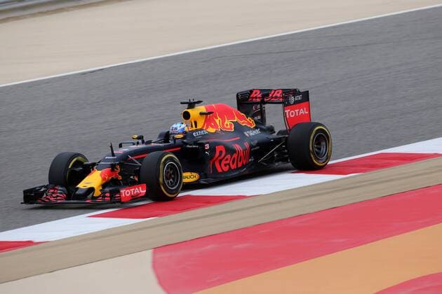 Bahrain Grand Prix, Sakhir 31 March - 03 April 2016 01.04.2016 - Free Practice 1, Daniel Ricciardo (AUS) Red Bull Racing RB12 