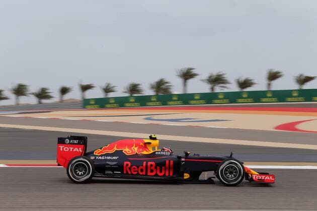 Bahrain Grand Prix, Sakhir 31 March - 03 April 2016 01.04.2016 - Free Practice 1, Daniil Kvyat (RUS) Red Bull Racing RB12 