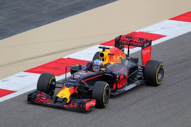 Bahrain Grand Prix, Sakhir 31 March - 03 April 2016 01.04.2016 - Free Practice 1, Daniel Ricciardo (AUS) Red Bull Racing RB12 