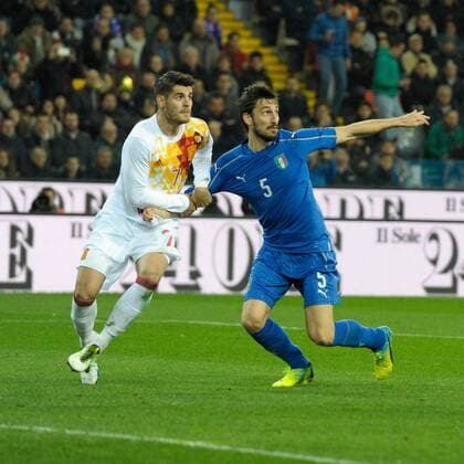 IPP20160401 Football - soccer: international match Länderspiel Italy (ITA) - Spain (ESP), Alvaro Morata - Davide Astori (ITA) xHOCHxZWEIx xItalyxPhotoxPressx 