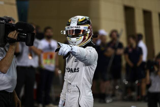 Bahrain Grand Prix, Sakhir 31 March - 03 April 2016 02.04.2016 - Qualifying, Lewis Hamilton (GBR) Mercedes AMG F1 W07 Hybrid pole position 