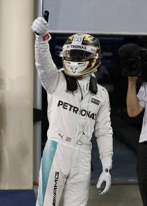 Motorsports: FIA Formula One World Championship WM Weltmeisterschaft 2016, Grand Prix of Bahrain, 44 Lewis Hamilton (GBR, Mercedes AMG Petronas Formula One Team), xHOCHxZWEIx