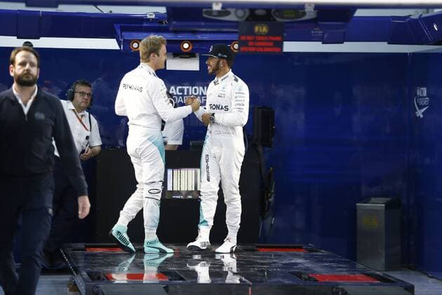 Motorsports: FIA Formula One World Championship WM Weltmeisterschaft 2016, Grand Prix of Bahrain, 6 Nico Rosberg (GER, Mercedes AMG Petronas Formula One Team), 44 Lewis Hamilton (GBR, Mercedes AMG Petronas Formula One Team), 5 Sebastian Vettel (GER, Scuderia Ferrari), xHOCHxZWEIx