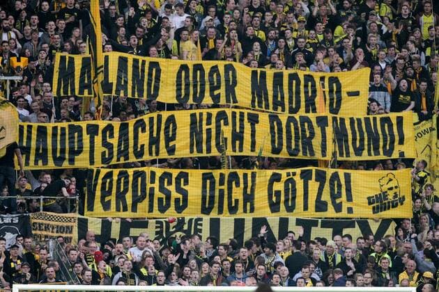 Dortmund Anti-Goetz Spruchbaender der Fans auf der Sued-Tribuene, Borussia Dortmund vs. SV Werder Bremen, Fussball, 1. Bundesliga, 02.04.2016, Copyright: Deutzmannx xEibner-Pressefoto EP_cdn
