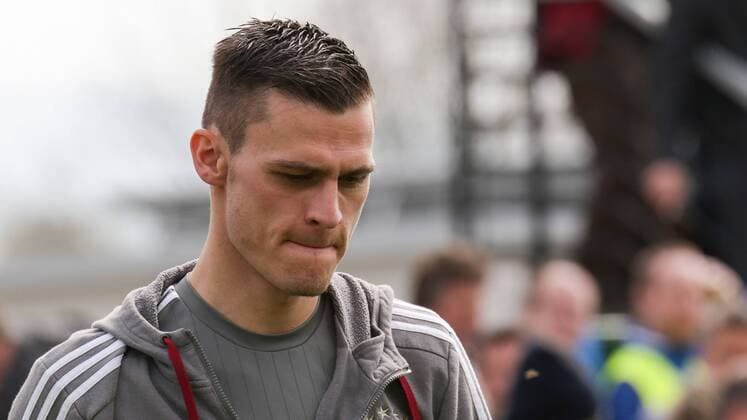 Thomas Wörle (Thomas Woerle, Trainer, FCB), enttäuscht schauend, Enttäuschung, Frustration, disappointed, pessimistisch, Fussball, DFB-Pokal der Frauen, SC Sand - FC Bayern München, xozx