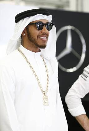 Motorsports: FIA Formula One World Championship WM Weltmeisterschaft 2016, Grand Prix of Bahrain, 44 Lewis Hamilton (GBR, Mercedes AMG Petronas Formula One Team), xHOCHxZWEIx