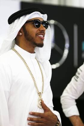 Motorsports: FIA Formula One World Championship WM Weltmeisterschaft 2016, Grand Prix of Bahrain, 44 Lewis Hamilton (GBR, Mercedes AMG Petronas Formula One Team), xHOCHxZWEIx