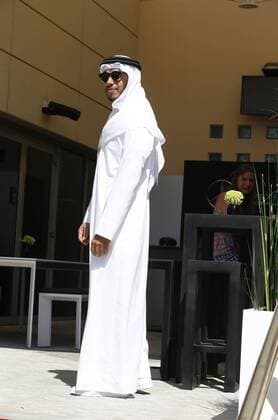 Motorsports: FIA Formula One World Championship WM Weltmeisterschaft 2016, Grand Prix of Bahrain, 44 Lewis Hamilton (GBR, Mercedes AMG Petronas Formula One Team), xHOCHxZWEIx