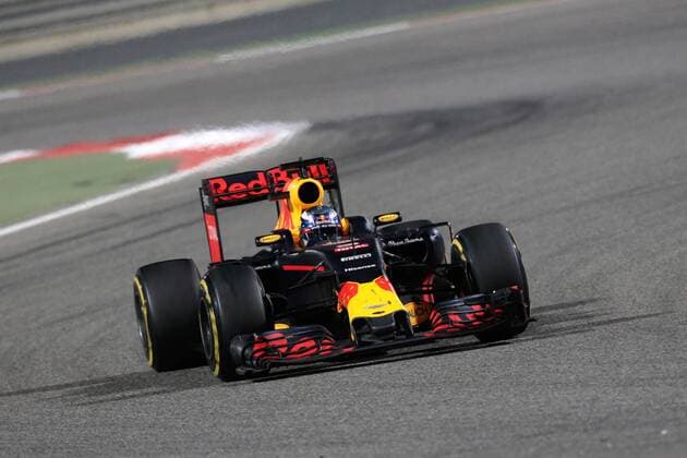 FORMULA 1 - Bahrain GP SAKHIR,BAHRAIN,03.APR.16 - MOTORSPORTS, FORMULA 1 - FIA World Championship WM Weltmeisterschaft Grand Prix of Bahrain, Bahrain International Circuit, award ceremony. Image shows Daniel Ricciardo (AUS Red Bull Racing). GEPAxpictures xFritzxMueller