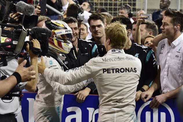 Motorsports: FIA Formula One World Championship WM Weltmeisterschaft 2016, Grand Prix of Bahrain, 44 Lewis Hamilton (GBR, Mercedes AMG Petronas Formula One Team), 6 Nico Rosberg (GER, Mercedes AMG Petronas Formula One Team), xHOCHxZWEIx
