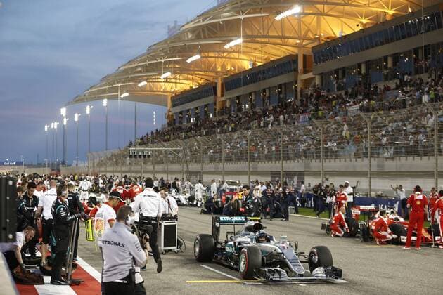 Motorsports: FIA Formula One World Championship WM Weltmeisterschaft 2016, Grand Prix of Bahrain, 6 Nico Rosberg (GER, Mercedes AMG Petronas Formula One Team), xHOCHxZWEIx