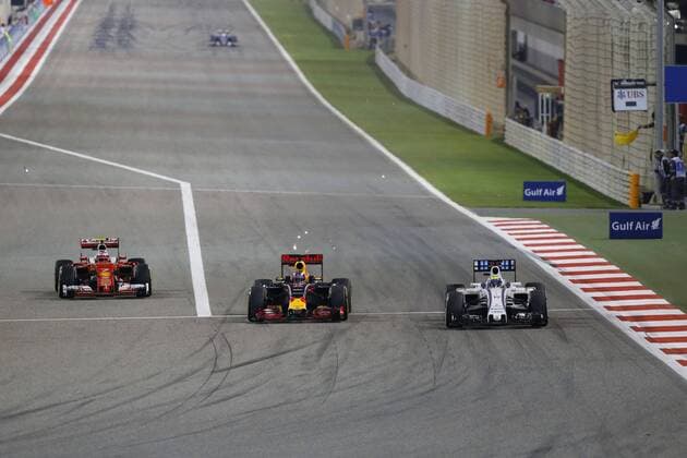 Motorsports: FIA Formula One World Championship WM Weltmeisterschaft 2016, Grand Prix of Bahrain, 19 Felipe Massa (BRA, Williams Martini Racing), 3 Daniel Ricciardo (AUS, Red Bull Racing), 7 Kimi Raikkonen (FIN, Scuderia Ferrari), xHOCHxZWEIx