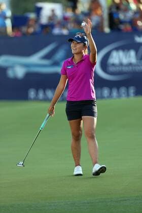 April 03, 2016: Lydia Ko of New Zealand celebrates after winning the final round of the 2016 ANA Inspiration at the Mission Hills Country Club in Rancho Mirage, California. LPGA Golf Damen 2016: ANA Inspiration APR 03 - ZUMAcb8_
