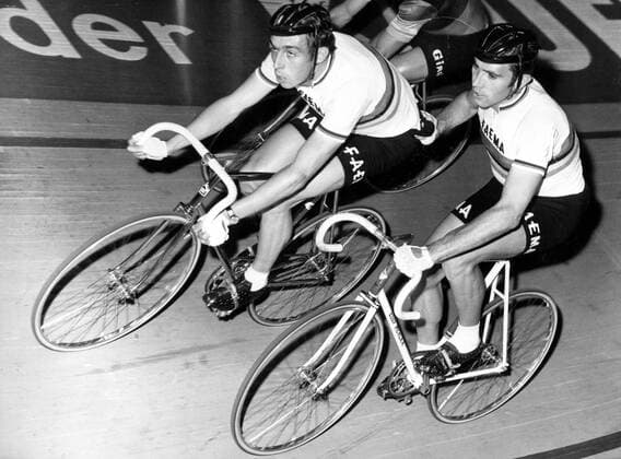 Europameisterschaft im 100 km Mannschaftsrennen in Köln: Patrick Sercu (li.) und Eddy Merckx (beide Belgien)