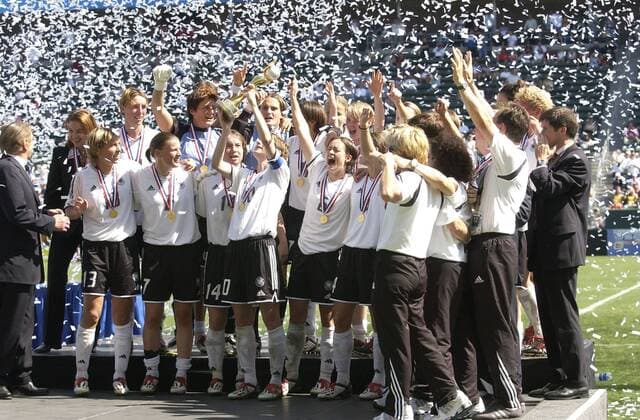 October 12, 2003: The German Women s national team Nationalteam celebrates at the awards ceremony of the FIFA Women s World Cup Finals at the Home Depot Center in Carson, CA. Germany defeated Sweden, 2-1, in overtime play. (Photo by Stanley Hu Icon Sportswire) SOCCER: OCT 12 Women s World Cup Final - Germany v Sweden Icon909031012001 EDITORIAL USE ONLY