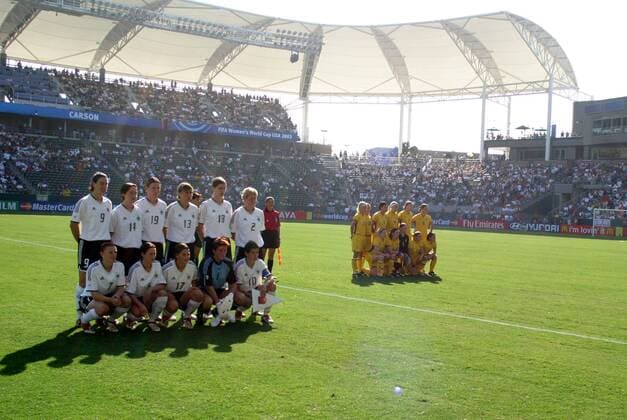 12 October 2003: The German (left) and Swedish starters pose for team photos before the game. Germany defeated Sweden 2-1 on Nia Kuenzer s 98th minute golden goal to win the FIFA 2003 Womens World Cup final at the Home Depot Center in Carson, CA. (Photo by Andy Mead Icon Sportswire) SOCCER: OCT 12 Women s World Cup Final - Germany v Sweden Icon918031012005 EDITORIAL USE ONLY