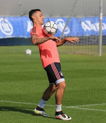 04.04.2016, 1.BL,FC Bayern Training, Säbenerstrasse München, im Bild: Thiago (FCB)