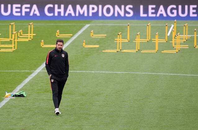 April 4, 2016 - Barcelona, Catalonia, Spain - Diego Pablo Simeone of Atletico de Madrid during the training session before F.C.Barcelona vs Atletico de Madrid UEFA Cahampions League match on April 4, 2016 in Barcelona, Spain. Atletico de Madrid training session  - ZUMAn230