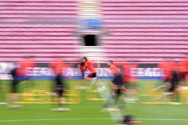 April 4, 2016 - Barcelona, Catalonia, Spain - Filipe Luis of Atletico de Madrid runing during the training session before F.C.Barcelona vs Atletico de Madrid UEFA Cahampions League match on April 4, 2016 in Barcelona, Spain. Atletico de Madrid training session  - ZUMAn230