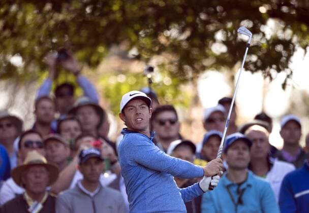 Rory McIlroy watches his tee shot on the 4th tee during a practice round before the 2016 Masters Tournament at Augusta National in Augusta, Georgia on April 5, 2016.  AUG20160405321 KEVINxDIETSCH