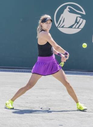 April 5, 2016 - Charleston, SC, U.S. - Charleston, SC - Apr 05, 2016: Eugenie Bouchard (CAN) plays against Alexandra Dulgheru (ROU) during the Volvo Car Open at the Family Circle Tennis Center in Charleston, SC. Tennis 2016: WTA Tennis Damen Volvo Car Open Apr 05 - ZUMAa55_