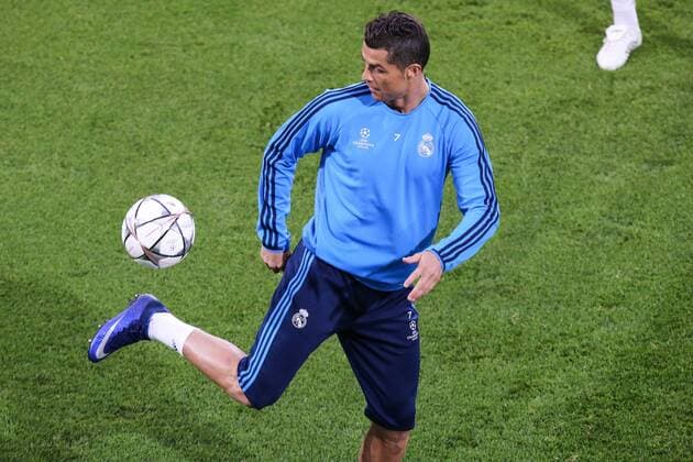Cristiano Ronaldo (Real Madrid) - Champions League Viertelfinale Saison 2015-2016 Abschlusstraining und Pressekonferenz Real Madrid in der Volkswagen Arena in Wolfsburg - Einzelbild,Deutschland, Fussball, Mann,Männer,05.04.2016
