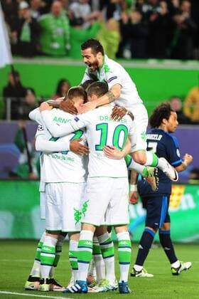 Bilder des Tages - SPORT Fussball Champions League Viertelfinale VfL Wolfsburg - Real Madrid am 06.04.2016 in der Volkswagen Arena in Wolfsburg Jubel beim VfL Wolfsburg nach dem Tor zum 2:0 xPBJPGx