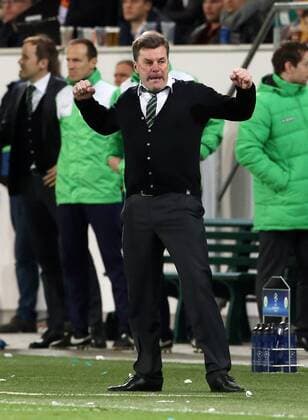 Trainer Dieter Hecking Fäuste ballend Freude Emotion jubelnd Jubel nach Spielende Fußball Fussball UEFA Championsleague Herren Viertelfinale Saison 2015 2016 06.04.2016 VfL Wolfsburg vs. Real Madrid