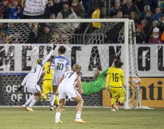 April 6, 2016 - East Hartford, Connecticut, U.S - United States of America midfielder ALLIE LONG (23) celebrates a goal against Colombia goalkeeper CATALINA PEREZ (1) in the first half at Pratt & Whitney Stadium in East Hartford, CT Soccer 2016 - International Friendly Länderspiel U.S. Women s national team Nationalteam vs. Colombia 7-0. - ZUMAs192