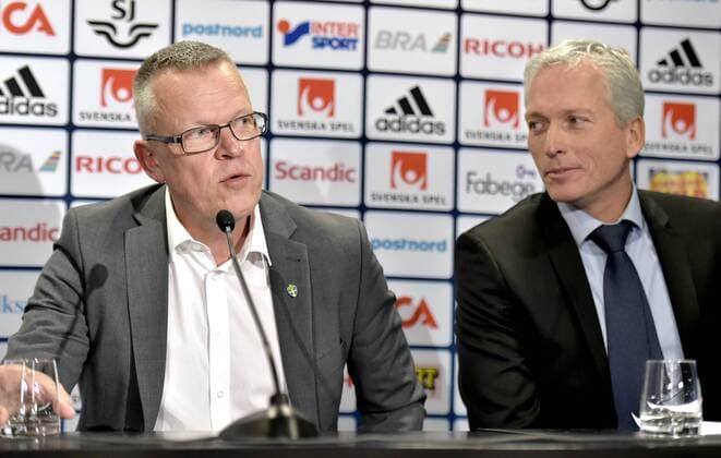 160407 Jan Andersson wird nach der EM 2016 Schweden s neuer Nationaltrainer - PK in Stockholm. Till höger Svenska Fotbollsförbundets generalsekreterare Hakan Sjöstrand.  Copyright: JOELxMARKLUND BB160407JM019