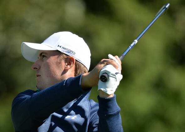 Jordan Spieth hits his tee shot on the 4th hole in the first round of the 2016 Masters Tournament at Augusta National in Augusta, Georgia on April 7, 2016.  MAS20160407120 KEVINxDIETSCH