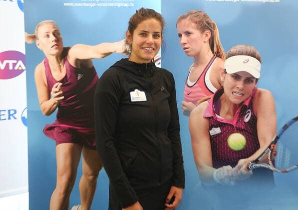 Bilder des Tages SPORT 08.04.2016 - Tennis - Nürnberger Versicherungs Cup 2016 - WTA Tennis Damen Women - Damen - Pressekonferenz - JüRa - Julia Görges (Tennisprofi)