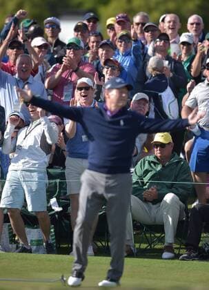 Fans and Tom Watson react after Watson misses a putt for birdie on the 18th green in the second round of the 2016 Masters Tournament at Augusta National in Augusta, Georgia on April 8, 2016. Tom Watson missed the cut with a score of 8 over par in his last ever Masters.  MAS20160408160 KEVINxDIETSCH