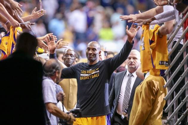 April 08, 2016: Los Angeles Lakers forward Kobe Bryant (24) walking through the tunnel during an NBA Basketball Herren USA basketball game between the Los Angeles Lakers and the New Orleans Pelicans at the Smoothie King Center in New Orleans, LA. NBA 2016: Lakers at Pelicans APR 08 - ZUMAc04_