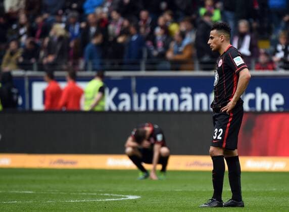 09.04.2016, xjhx, Fussball 1.Bundesliga, Eintracht Frankfurt - TSG 1899 Hoffenheim, emspor, v.l. Haris Seferovic (Eintracht Frankfurt), Aenis Ben-Hatira (Eintracht Frankfurt) enttaeuscht, enttaeuscht schauend, dissapointed