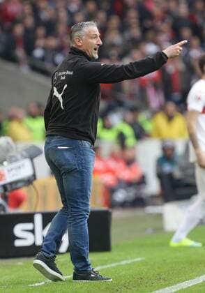 Stuttgart , Fußball Bundesliga VfB Stuttgart vs. Bayern München , Trainer Jürgen kramny ( VfB )