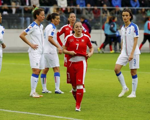 09.04.2016 Biel Fussball Frauen EM-Qualifikation Schweiz - Italien Bild zeigt Martina Moser (SUI) . Aktion 