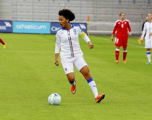 09.04.2016 Biel Fussball Frauen EM-Qualifikation Schweiz - Italien Bild zeigt Sara Gama (ITA) Aktion Einzelbild 