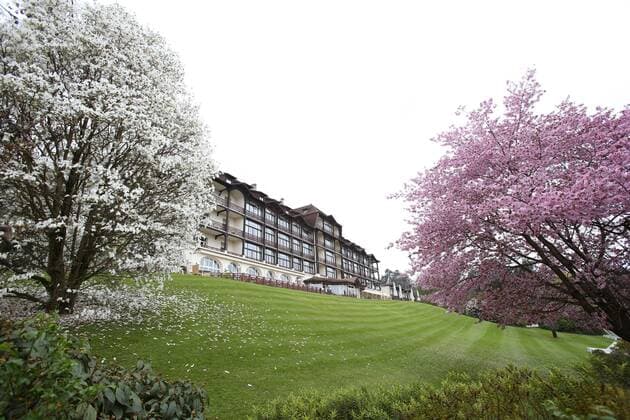 Fußball, EURO 2016, Quartier der deutschen Nationalmannschaft in Evian les Bains SOCCER - UEFA EURO EM Europameisterschaft Fussball 2016, preview EVIAN-LES-BAINS,FRANCE,09.APR.16 - SOCCER - UEFA European Championship EM Europameisterschaft 2016 in France, preview, base camp team Germany, Hotel Ermitage. Image shows the hotel. GEPAxpictures xAndreasxPranter